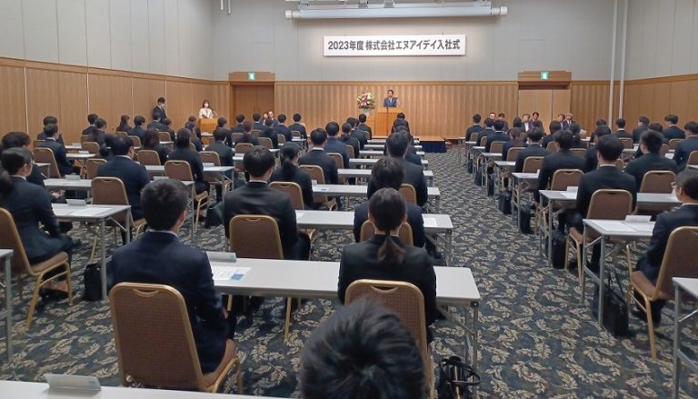 入社式の様子